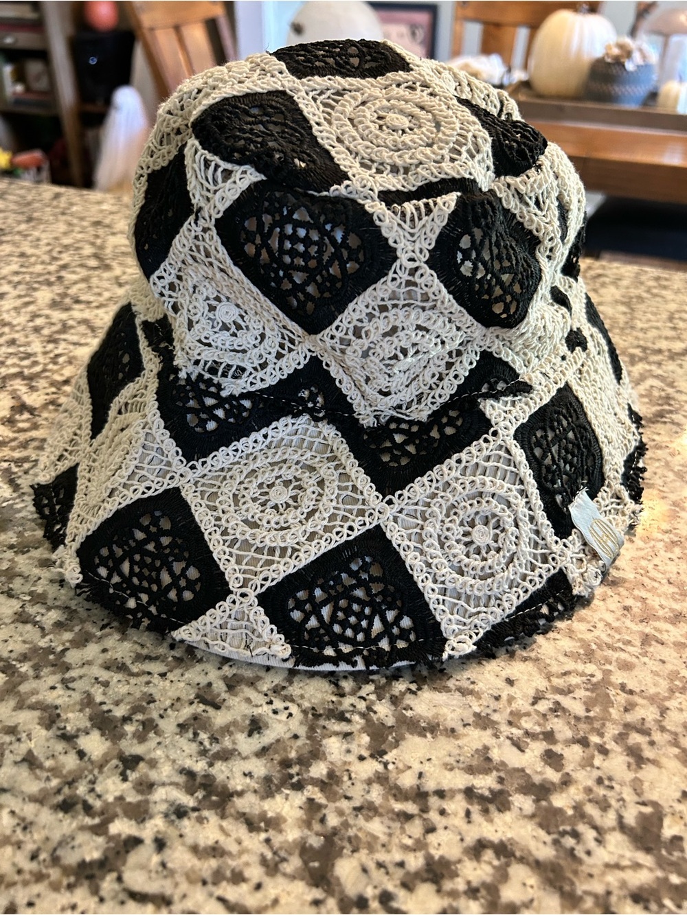 House of Harlow Checkered Knit Bucket Hat
